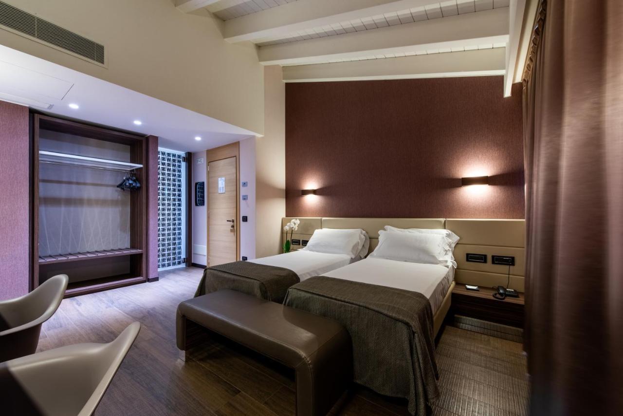 Viola Mhotel Грумелло-дель-Монте Экстерьер фото