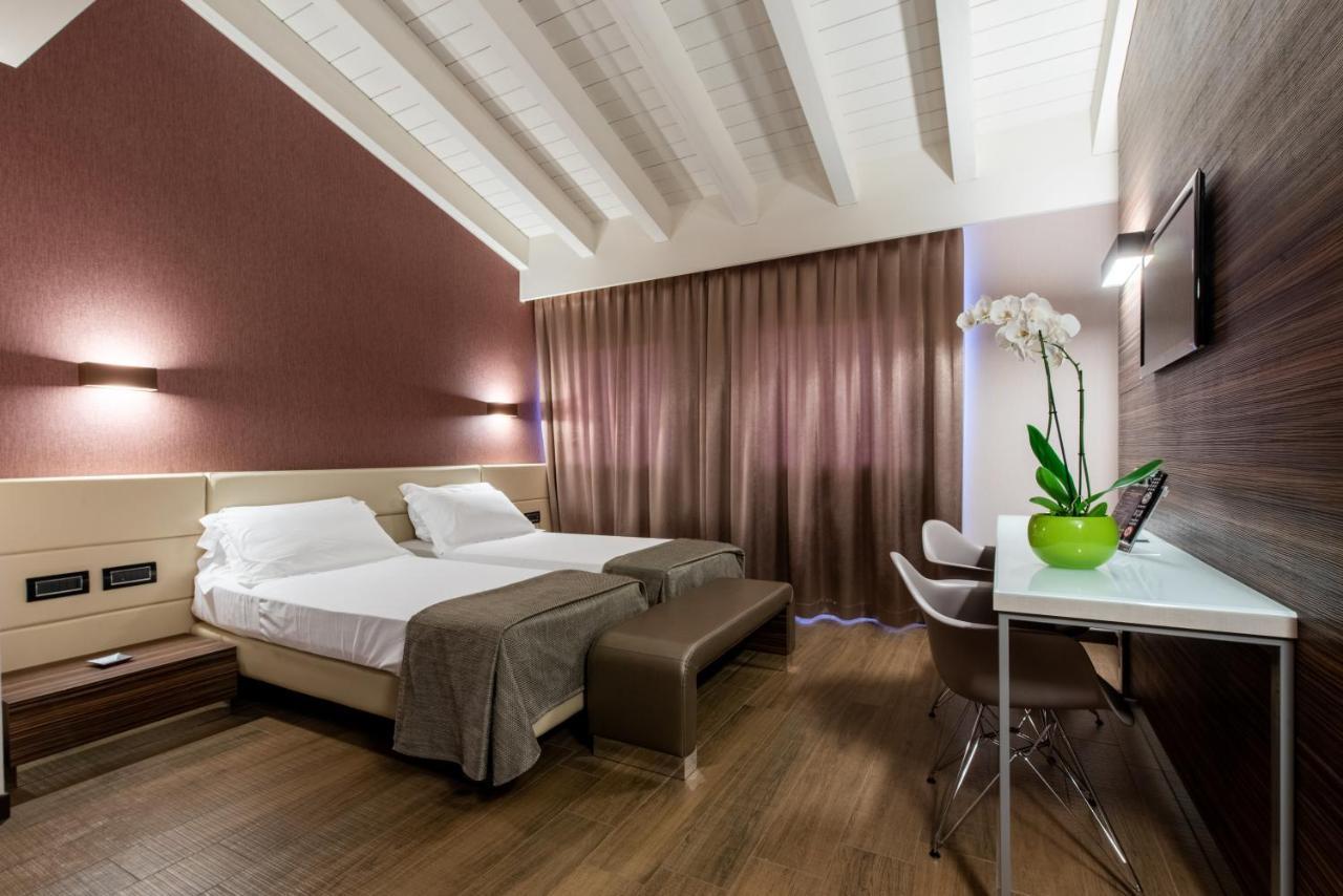 Viola Mhotel Грумелло-дель-Монте Экстерьер фото