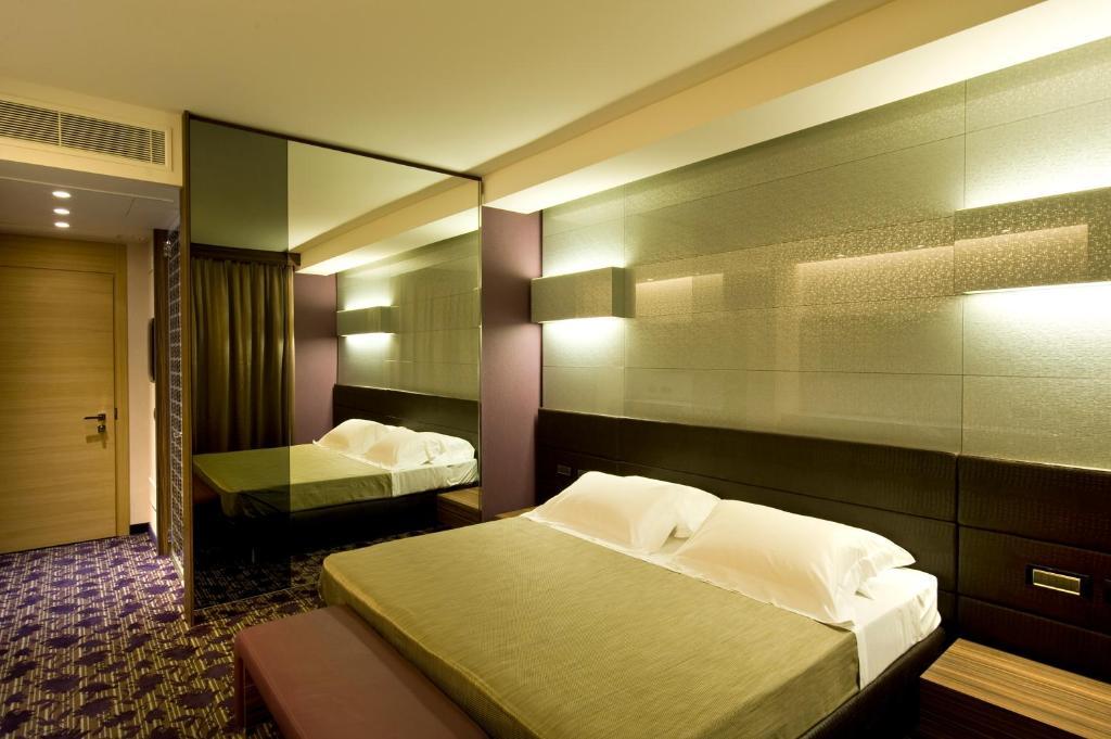 Viola Mhotel Грумелло-дель-Монте Номер фото