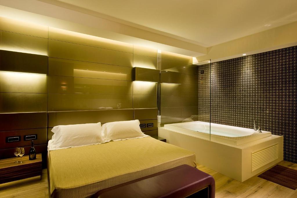 Viola Mhotel Грумелло-дель-Монте Экстерьер фото